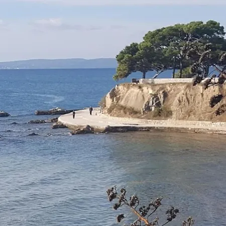 아파트 Beach - Demi